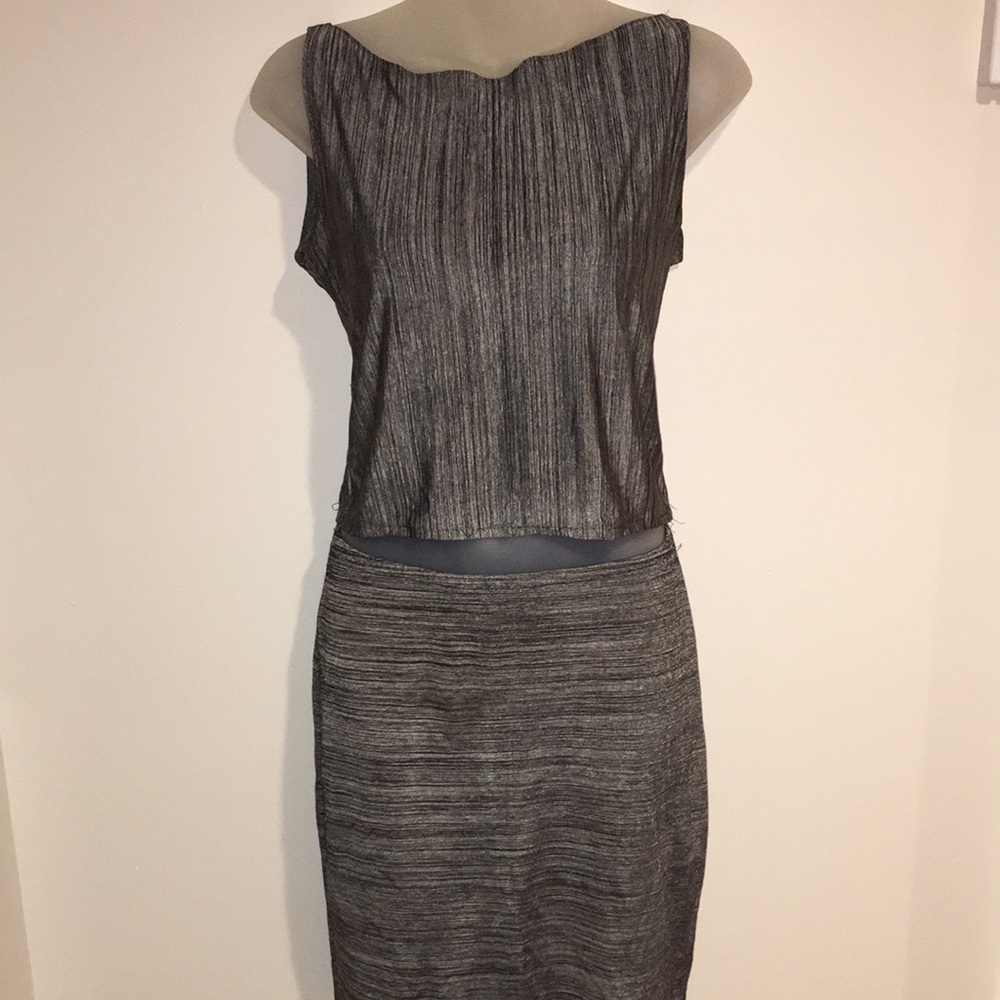 Cute Skirt Set. Color Silver and Black.